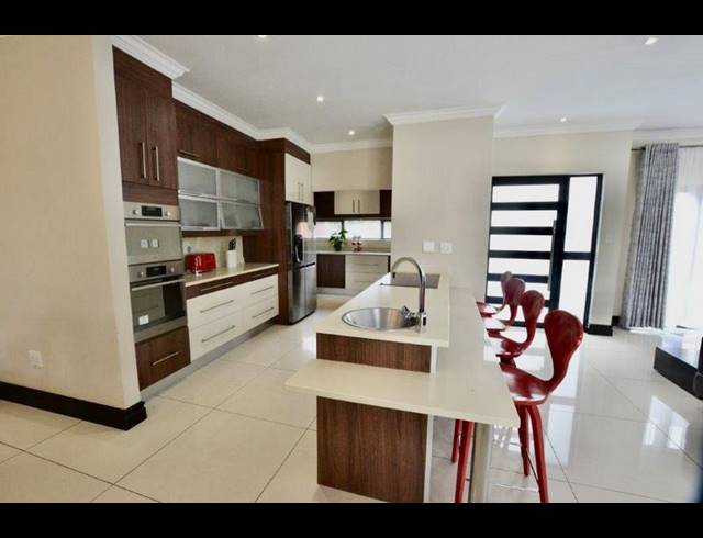 4 BEDROOM PROPERTY TO RENT IN COPPERLEAF ESTATE
